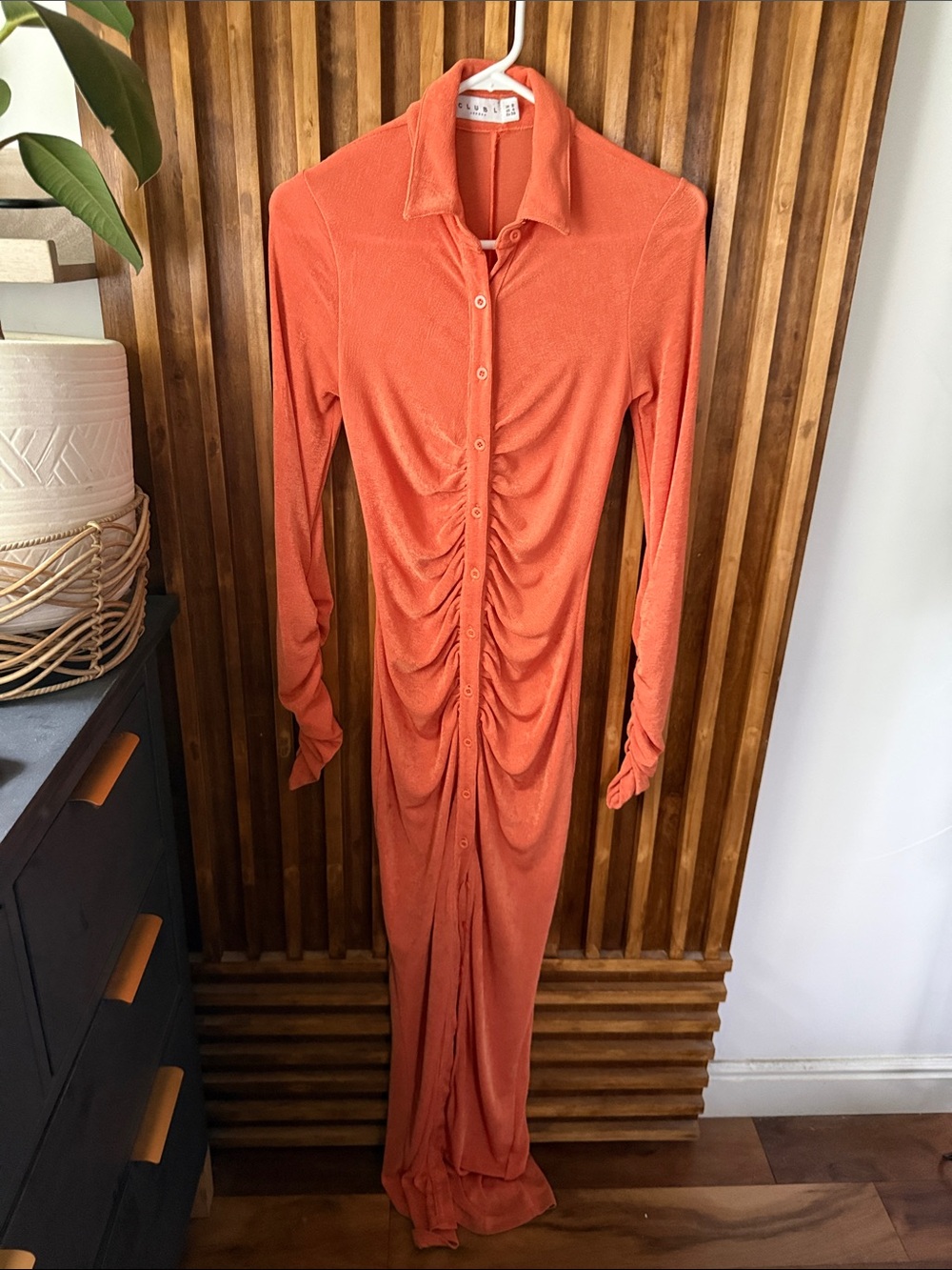 Club L London Orange Ruched Button-Front Shirt Dress. Size 4